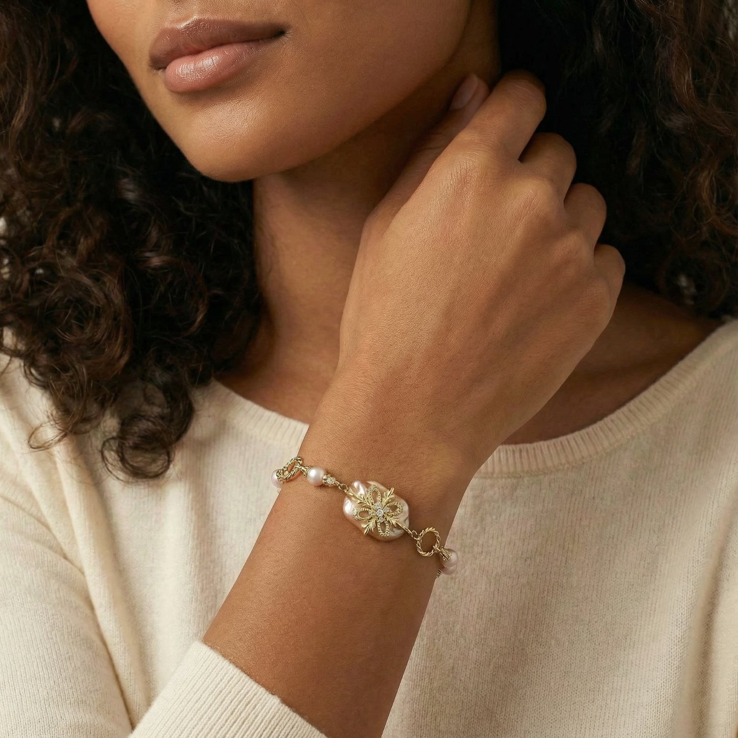 Baroque Pearl Bloom Bracelet